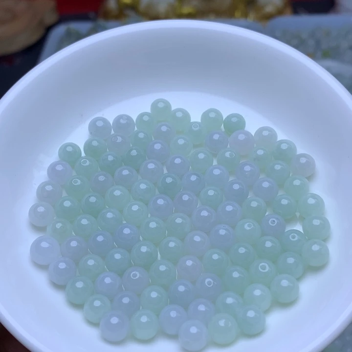 翡翠散珠卡6.3冰绿白50个