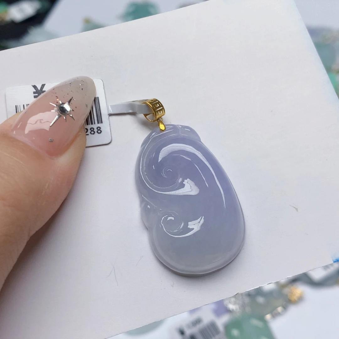 颈饰18K金镶嵌翡翠