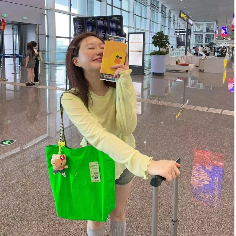 【BORAKOO】绿色木耳边~圆领超薄防晒T打底衫