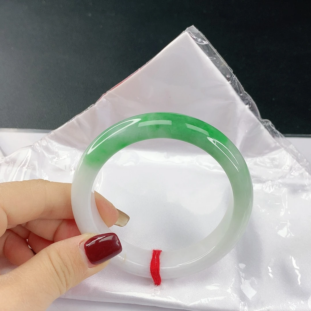 翡翠手镯未镶嵌华***部翡翠304