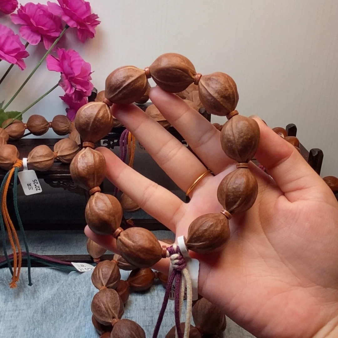 吃***儿梅林铁核文玩手串
