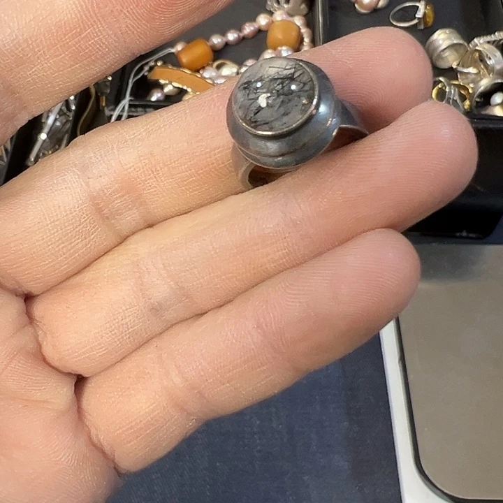 何***红孙满中谷杂货铺欢迎大家