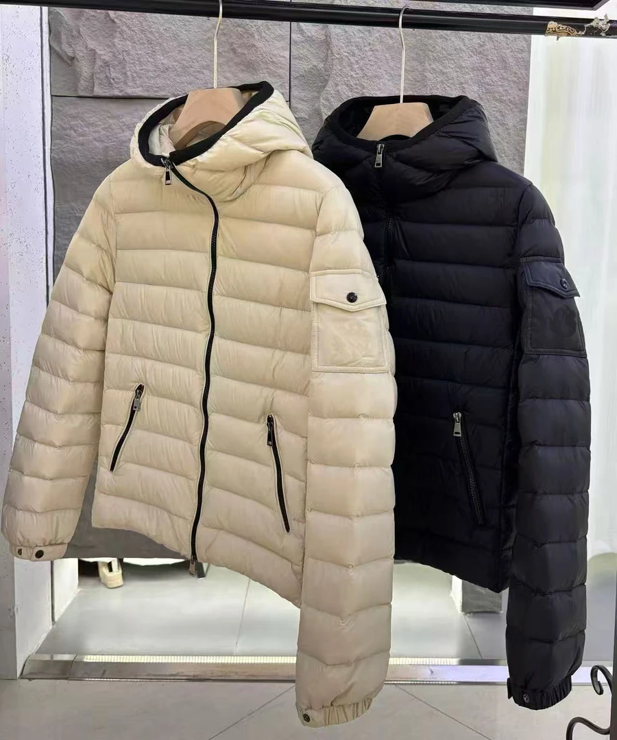 蒙家轻薄90通体绒羽绒服女短款2025秋冬新款修身泡芙连帽外套1红