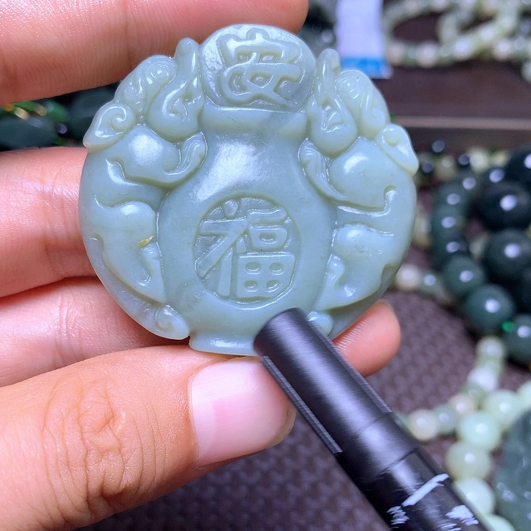 颈饰未镶嵌和田玉