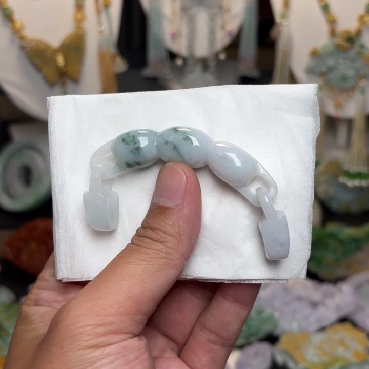 翡翠未镶嵌颈饰吊坠