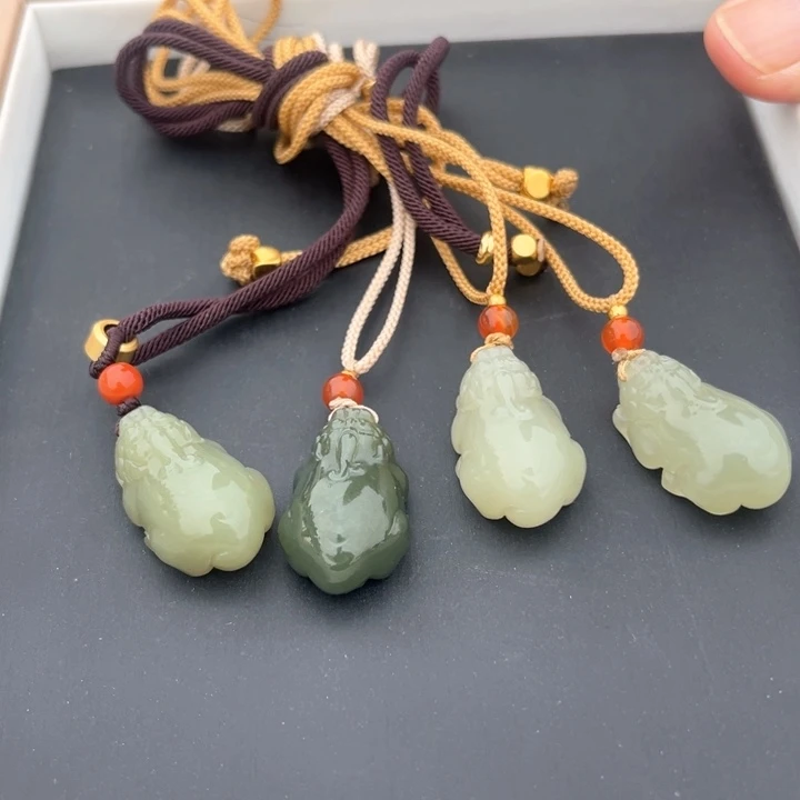 和田玉未镶嵌颈饰冰晴水貔貅多样性发货（拍一发一）