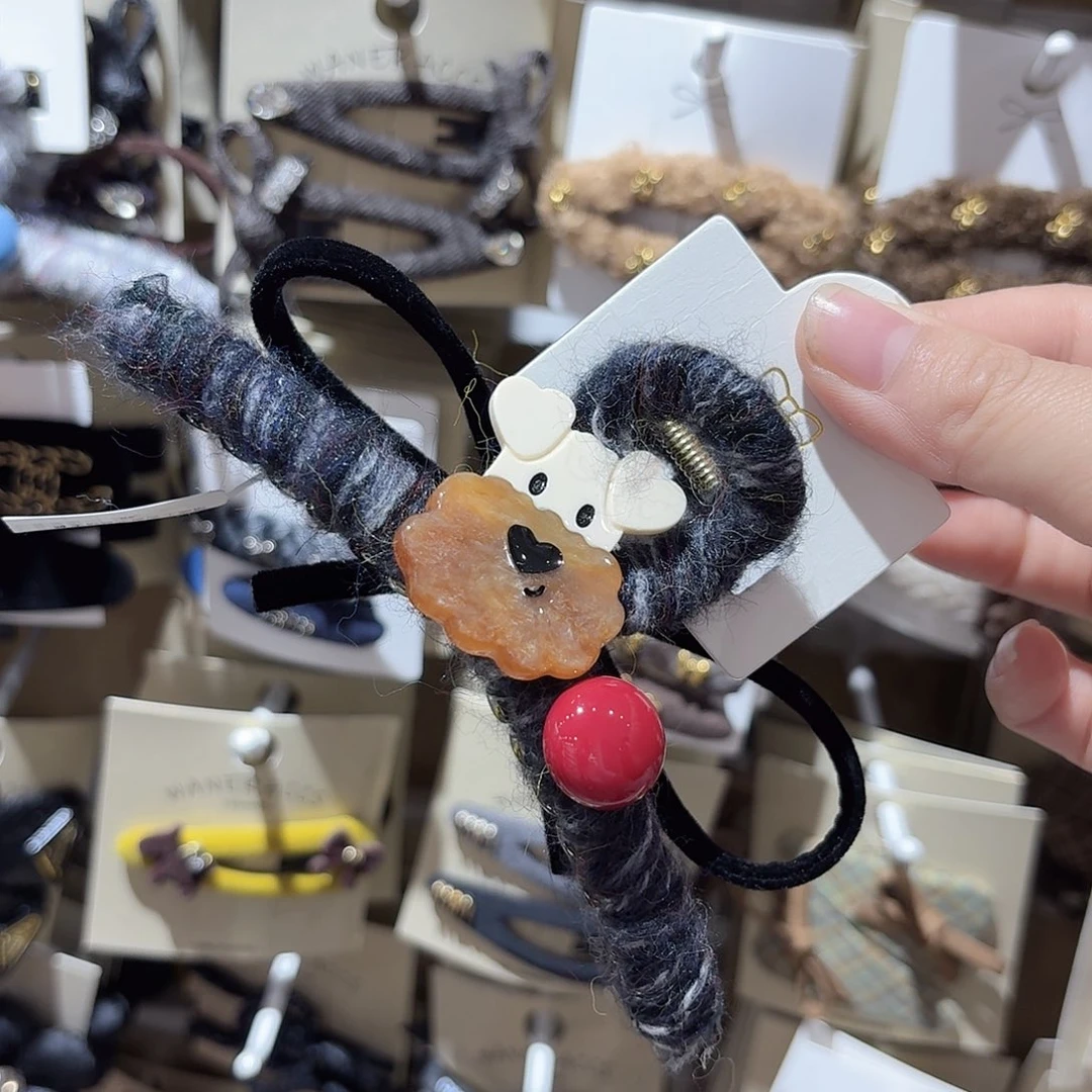 非金属深灰狗狗抓夹