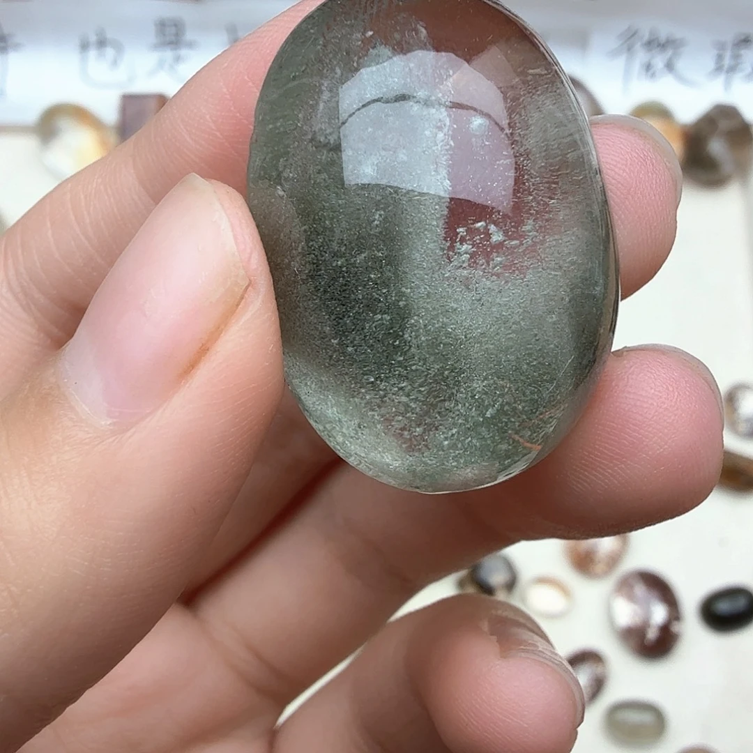 刘***宝珠宝半成品未镶嵌水晶