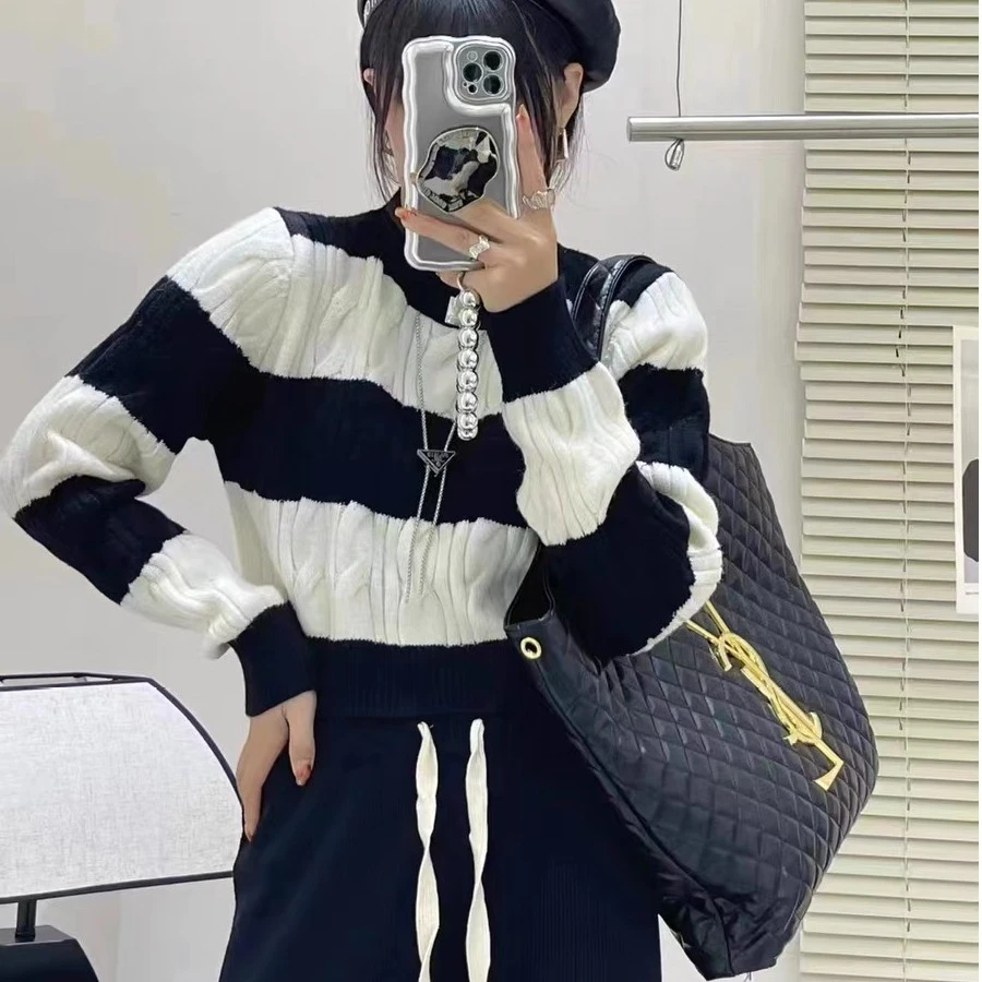 《现货》拼色条纹链条2025新款毛衣女秋冬季温柔软糯短款针织2010