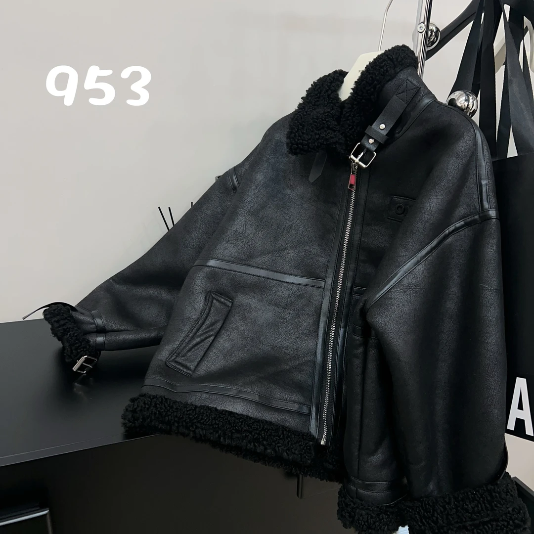 KM PERSONALITY 2024 新款冬季皮毛一体外套 953