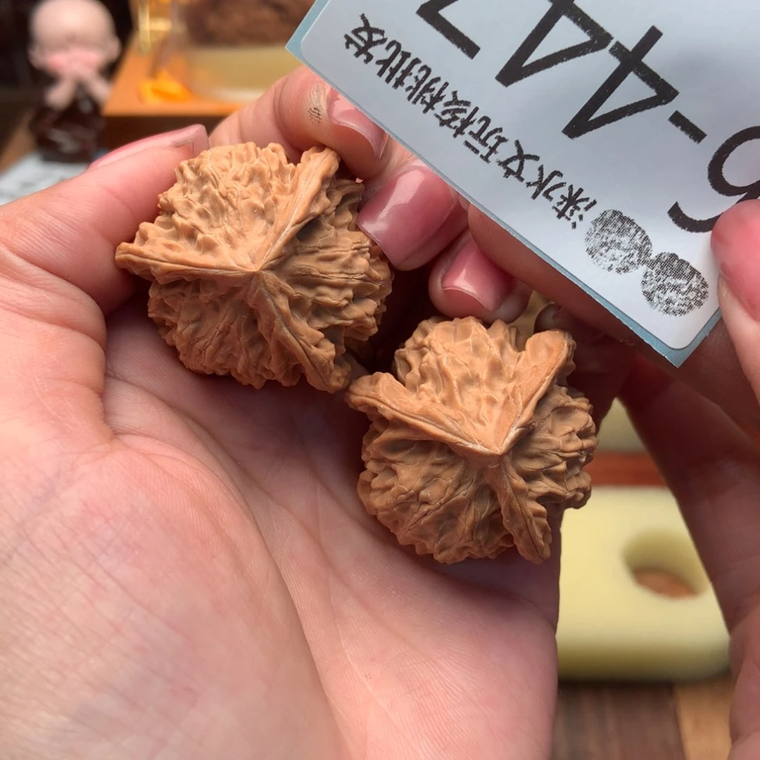 文玩核桃把件市****甲36本本