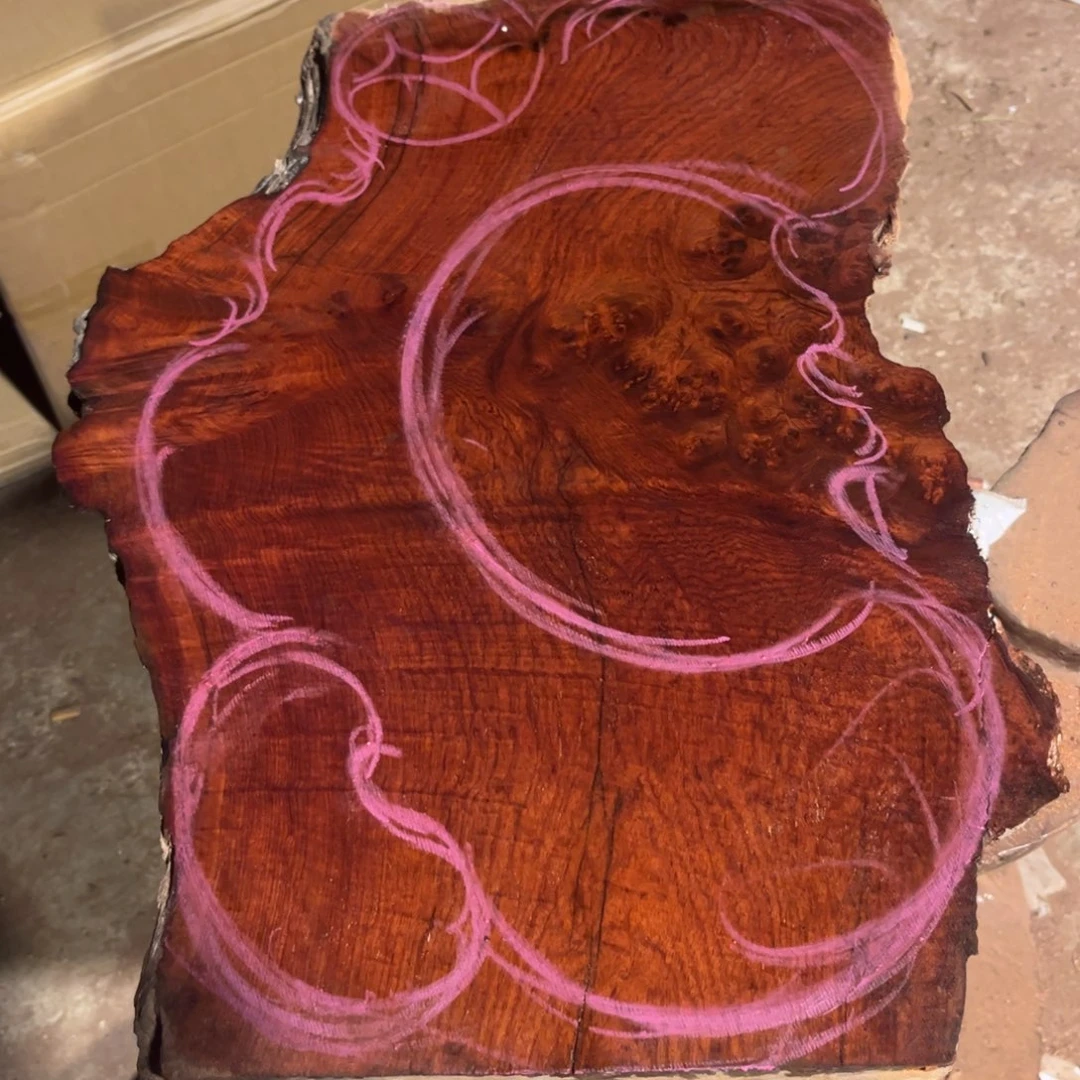 大果紫檀（缅甸花梨）不*