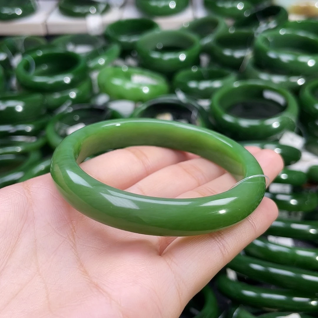 未镶嵌手镯和田玉（碧玉）