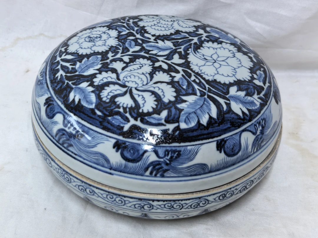 清青花皮球花捧盒，古韵典雅实用之选