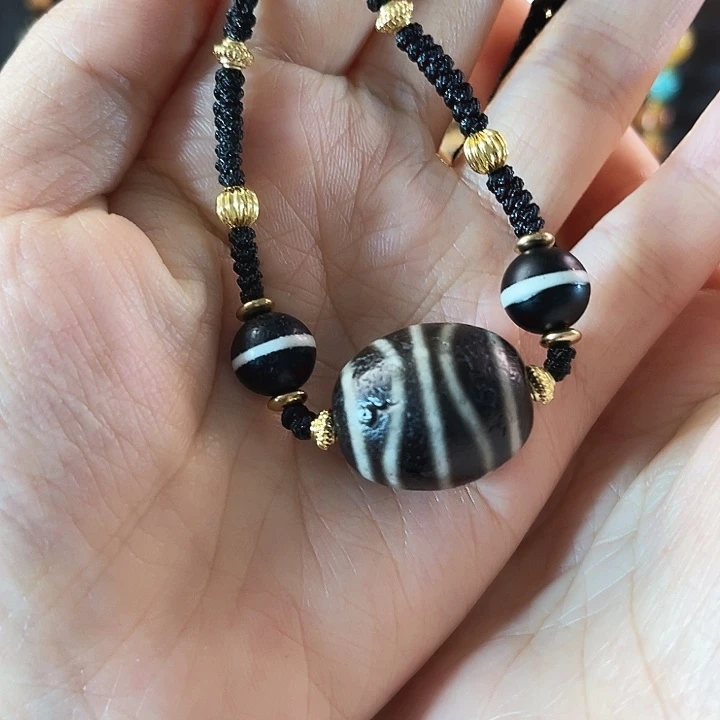 玛瑙/玉髓颈饰未镶嵌合金