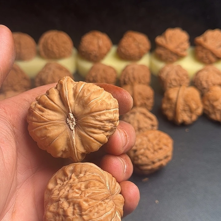鑫***鑫文玩核桃吊坠文玩核桃文玩核桃