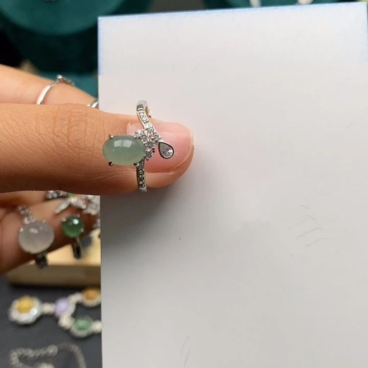 翡翠戒指银S925镶嵌1111