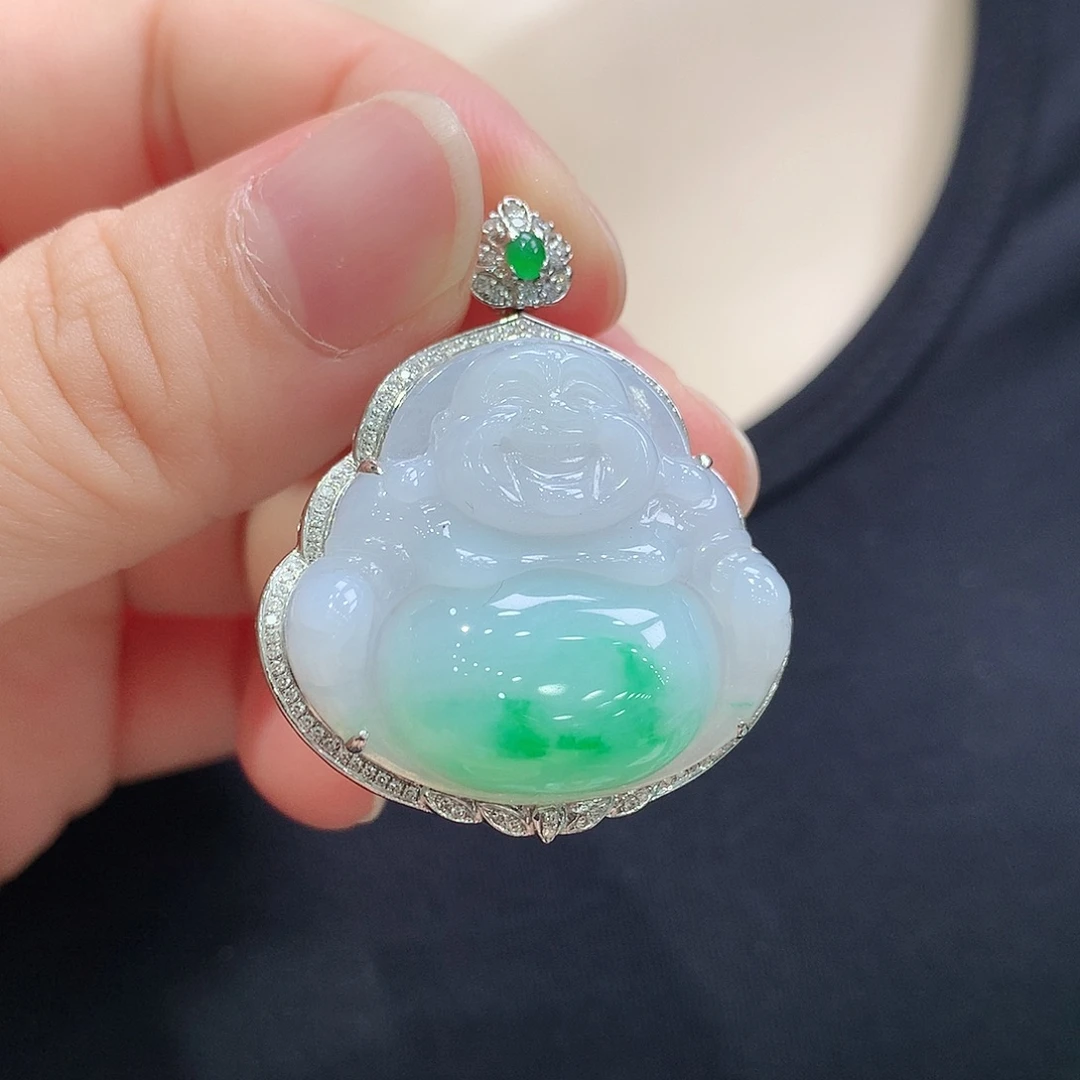 翡翠18K金镶嵌颈饰佛公
