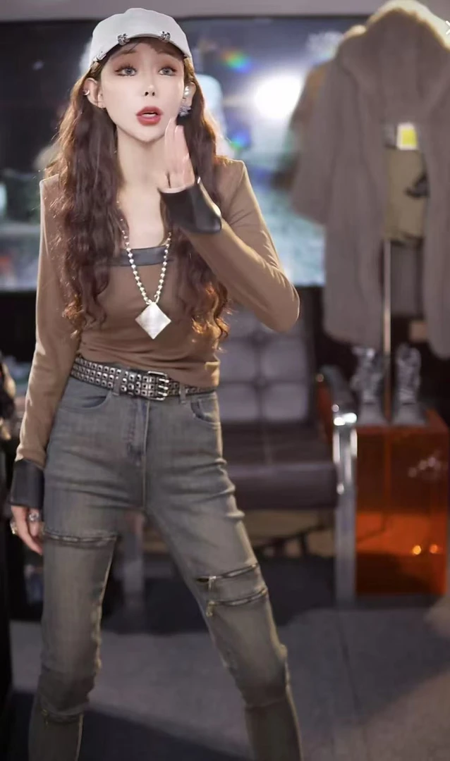 欧货时尚加绒打底衫女秋冬季显瘦方领设计感PU皮拼接长袖T恤上衣