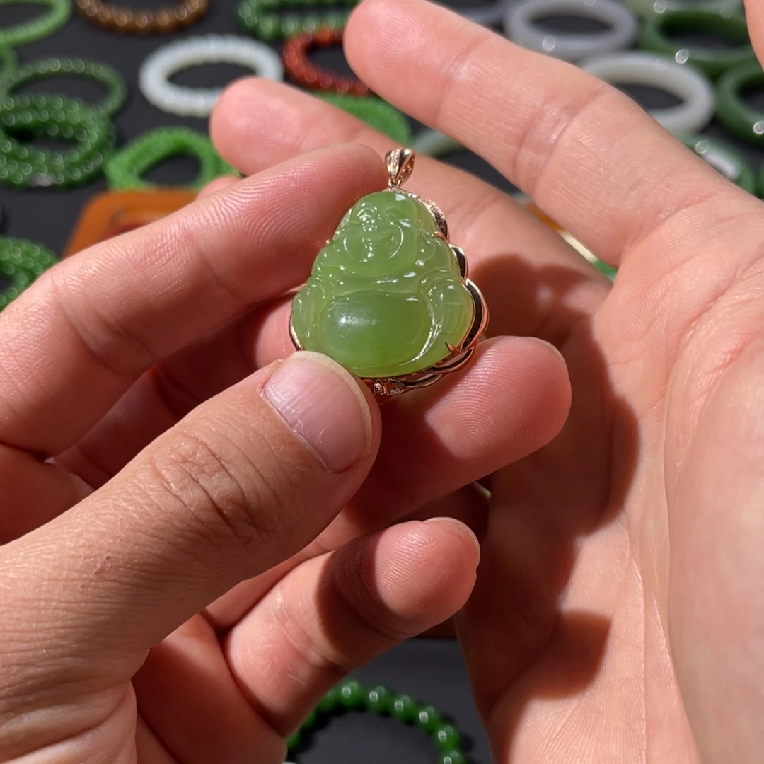 和田玉颈饰18K金镶嵌