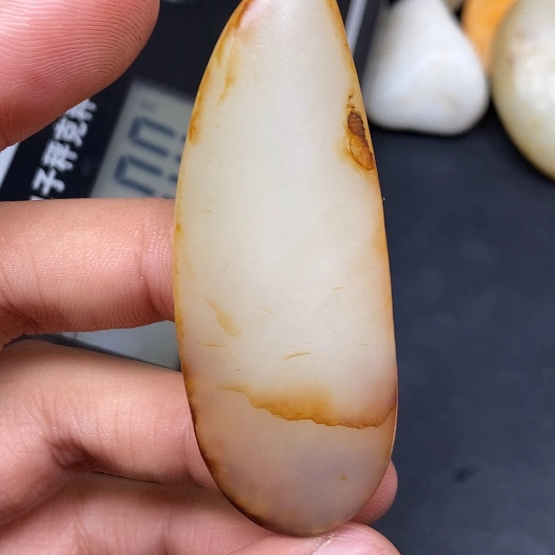 和田玉（糖玉）未镶嵌挂件