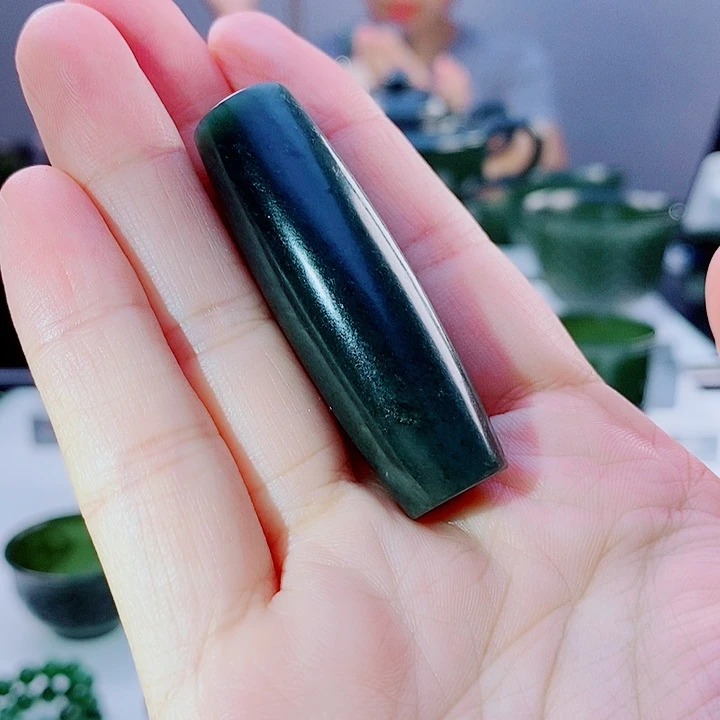 未镶嵌和田玉（青玉）把件