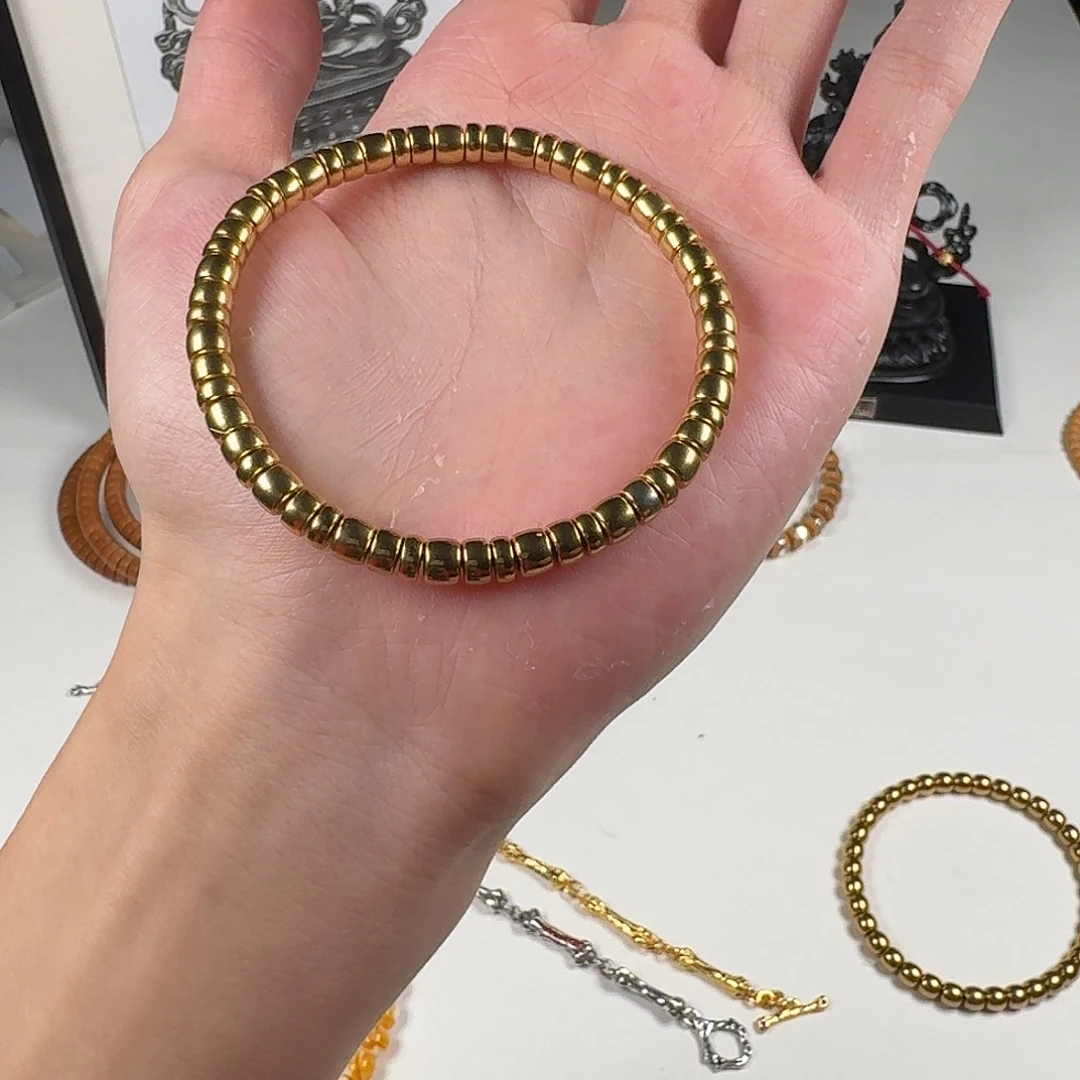 手串椰蒂出去玩出去玩