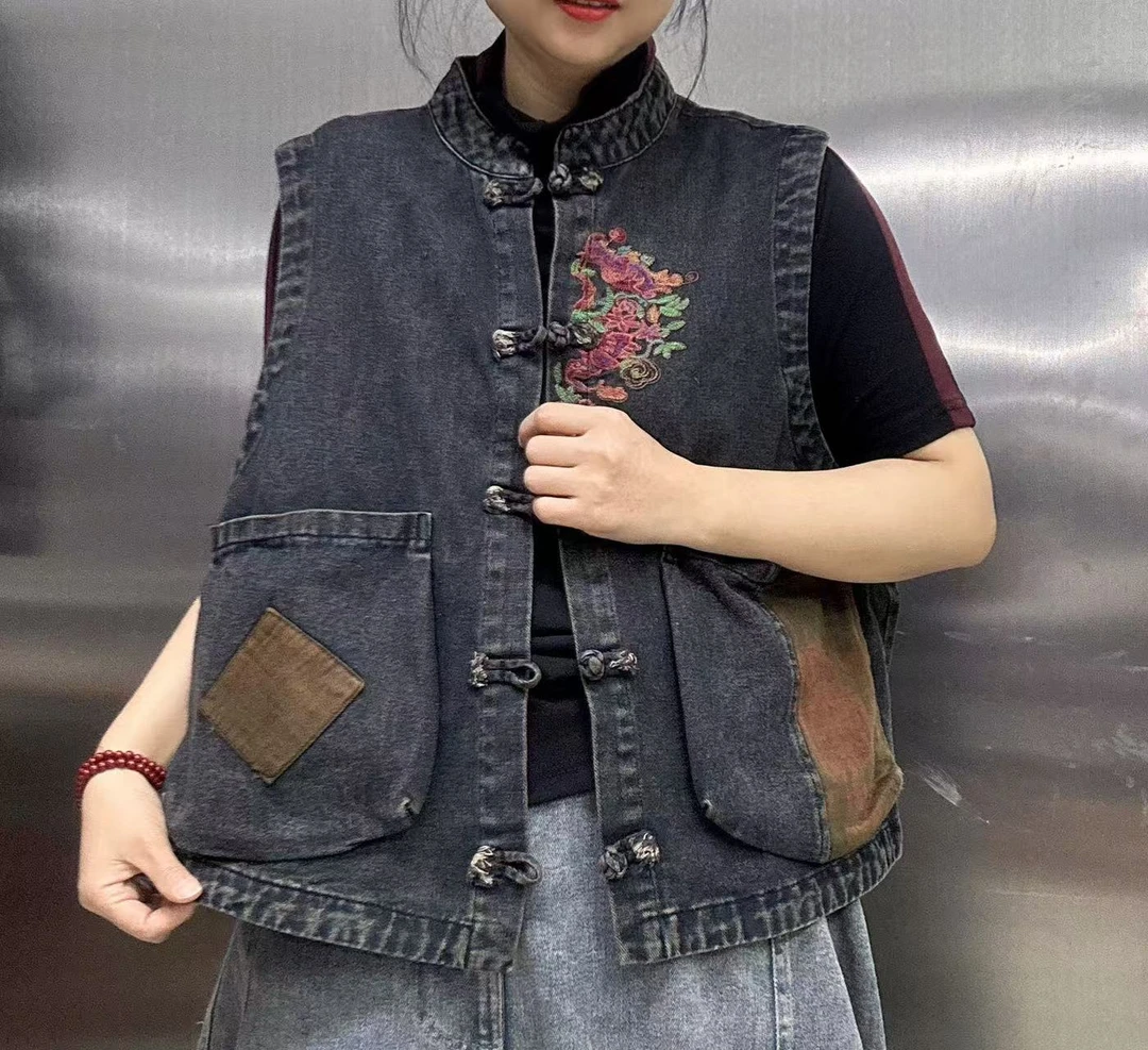 盘扣刺绣炒色马夹48072