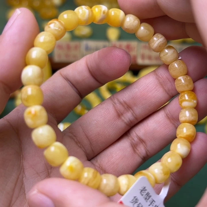 蜜蜡未镶嵌珠宝奇石