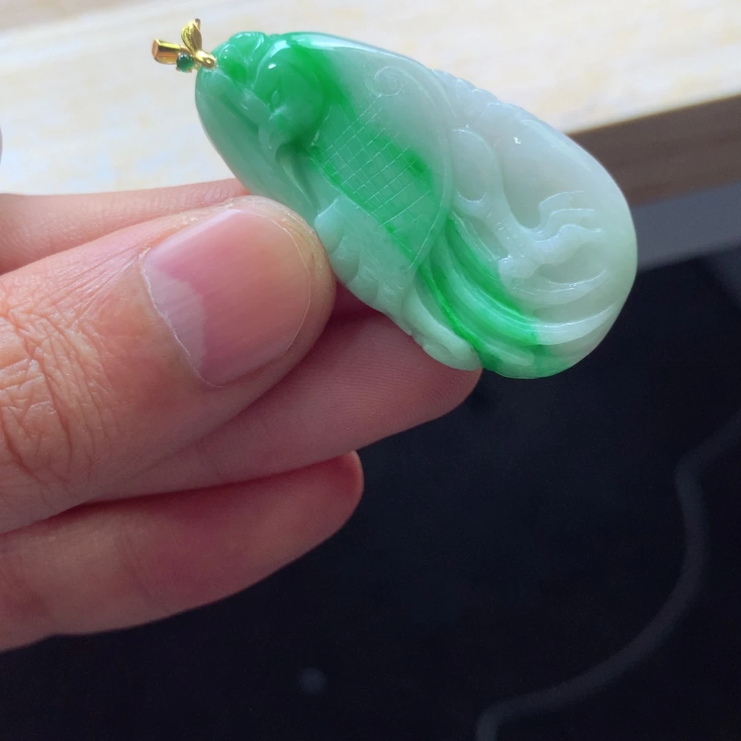 翡翠颈饰18K金镶嵌吊坠