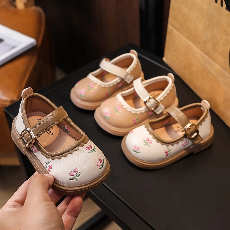 新款女宝宝鞋子春秋婴儿软底学步鞋公主鞋小童皮鞋1一2岁单鞋