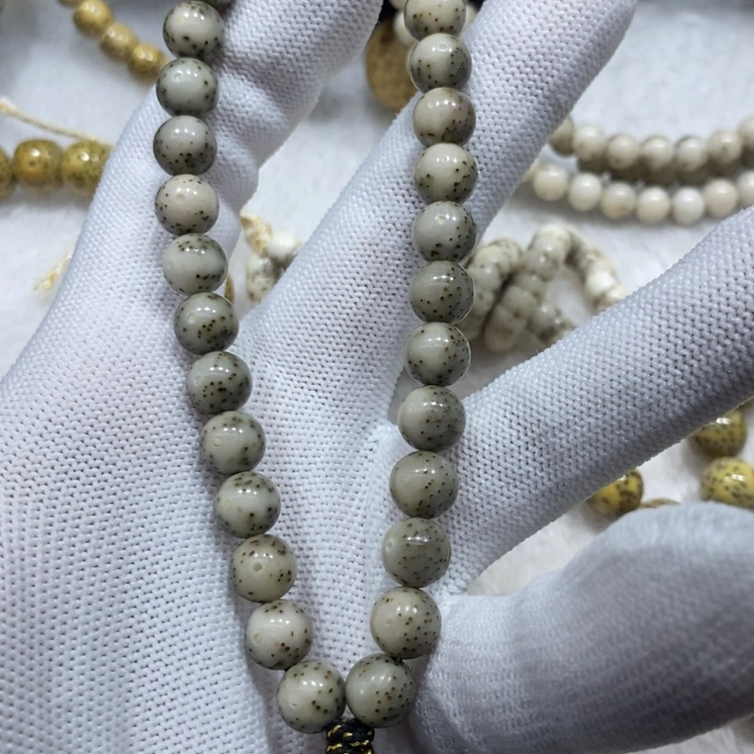 星月菩提手串绿包白8圆