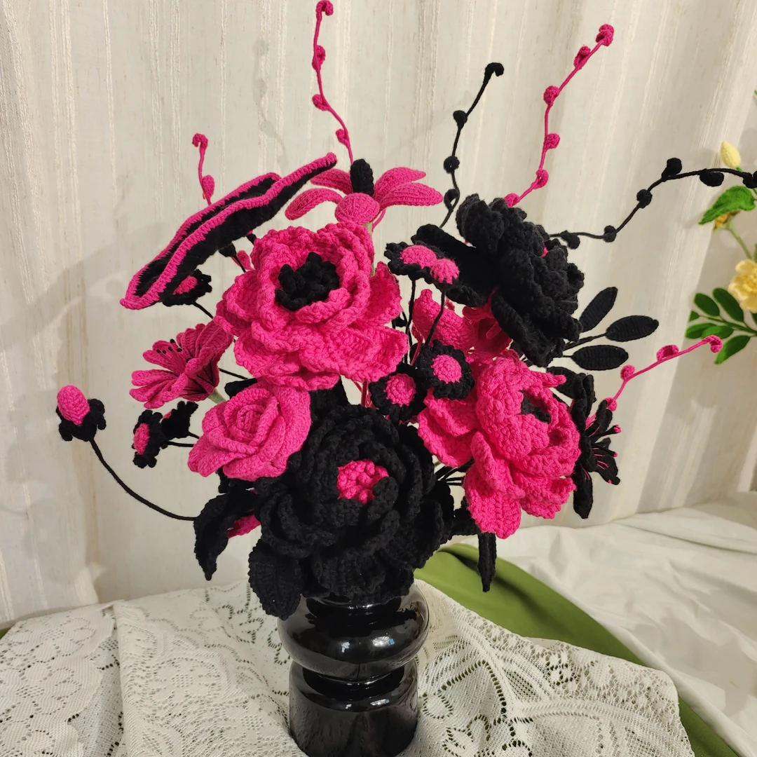仅花束｜玫黑色家居客厅成品手工毛线花永生花生日送礼温暖