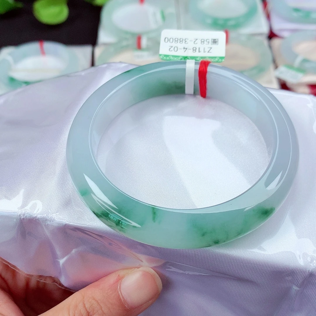 翡翠未镶嵌手镯缅甸翡翠手镯