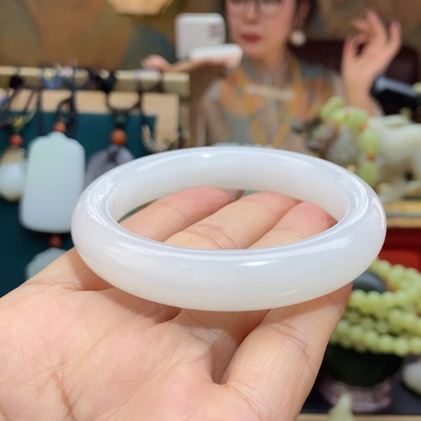 【闪购商品】未镶嵌手链和田玉