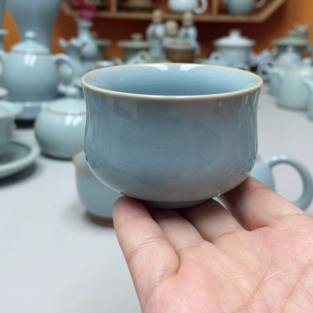 瓷支钉元宝杯带礼盒，