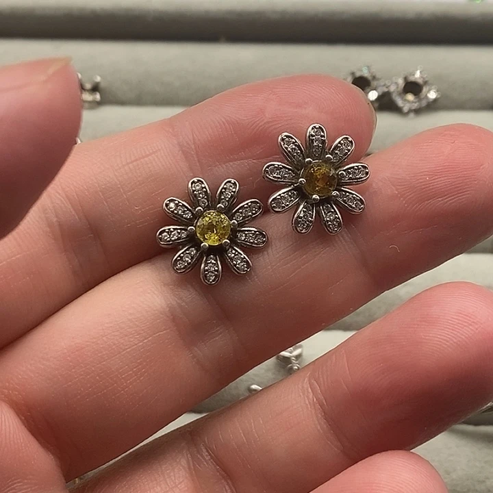 子***子耳饰蓝宝石银S925镶嵌金丝雀