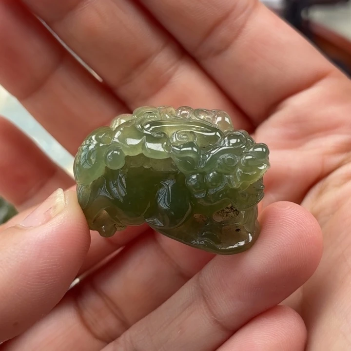 翡翠未镶嵌颈饰天然翡翠a货