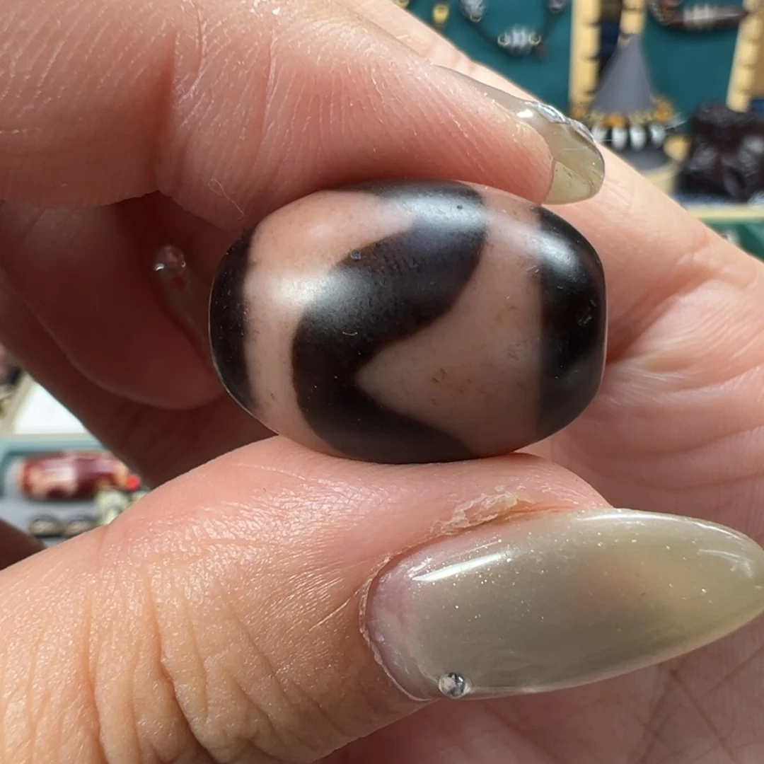 玛瑙/玉髓未镶嵌珠宝半成品台工雪域虎牙达洛