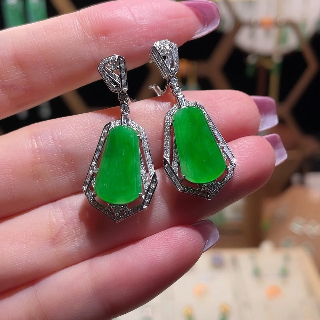 翡翠18K金镶嵌耳饰