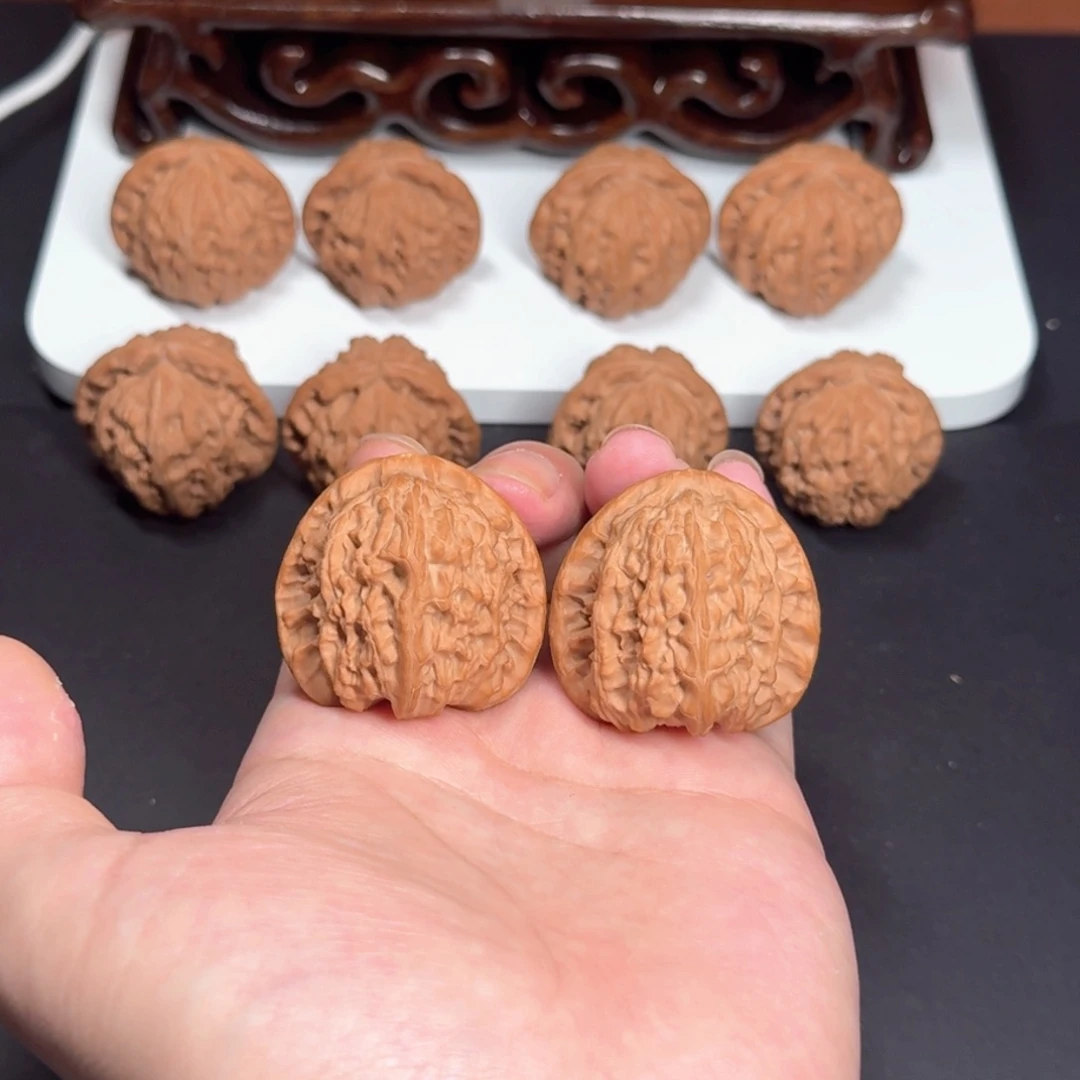 把件文玩核桃40三角白狮子