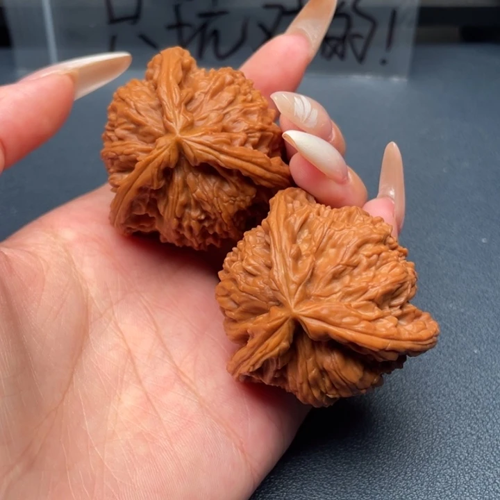 笑***O吊坠文玩核桃白狮子