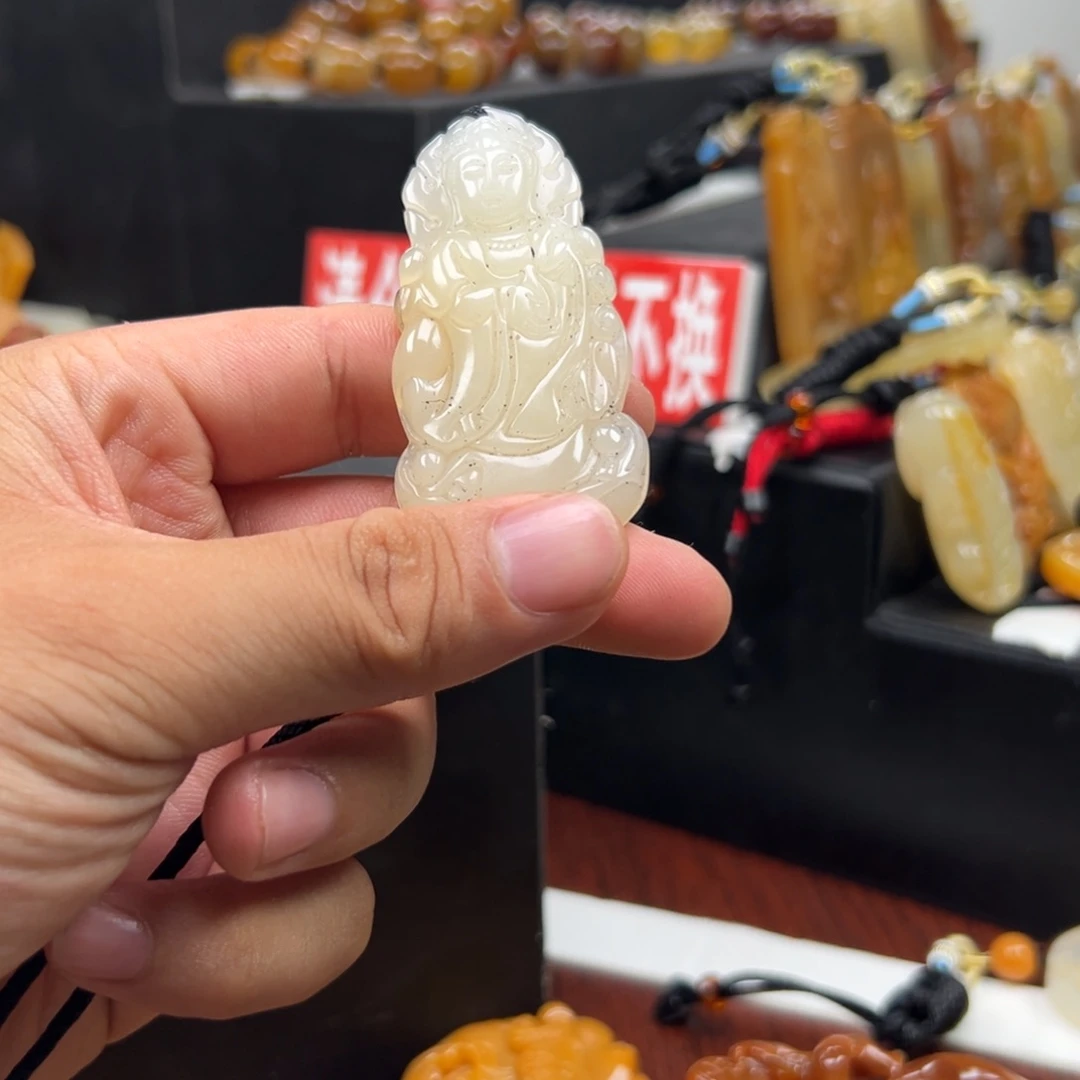 未镶嵌石英质玉（黄龙玉）多样性发货，发其一