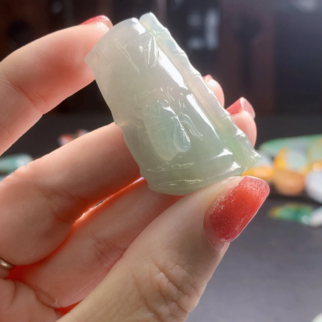 颈饰未镶嵌翡翠纯天然