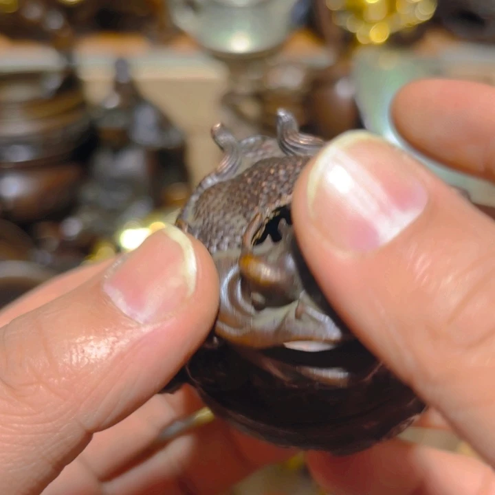 铜的。全清了。一件不留！不磨叽