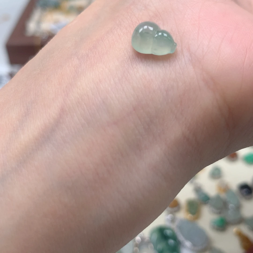 翡翠银S925镶嵌颈饰爱***鱼银色带钻葫芦路路通