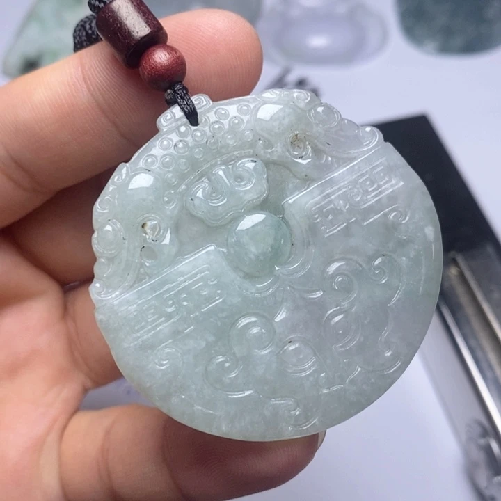 颈饰未镶嵌翡翠翡翠