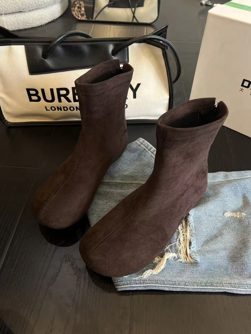 大金大码女鞋40-43后拉链短靴瘦瘦靴