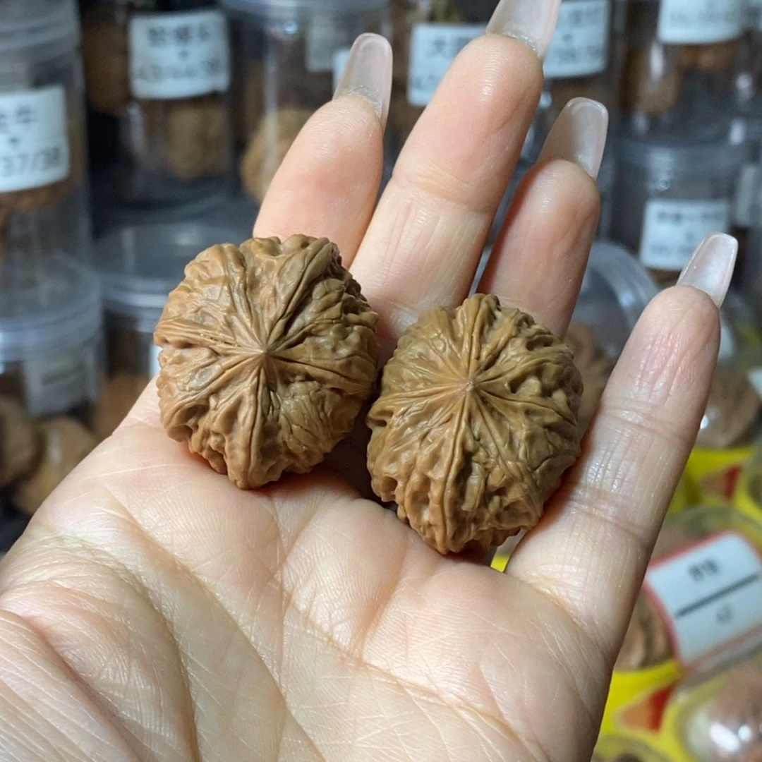 小****吊坠文玩核桃四棱