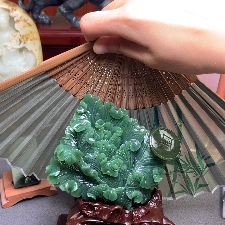 未镶嵌和田玉摆件